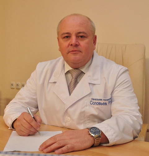 Без сенсаций: медикам горбольницы Каменска-Уральского представили нового главврача. Им стал Роберт Соловьев