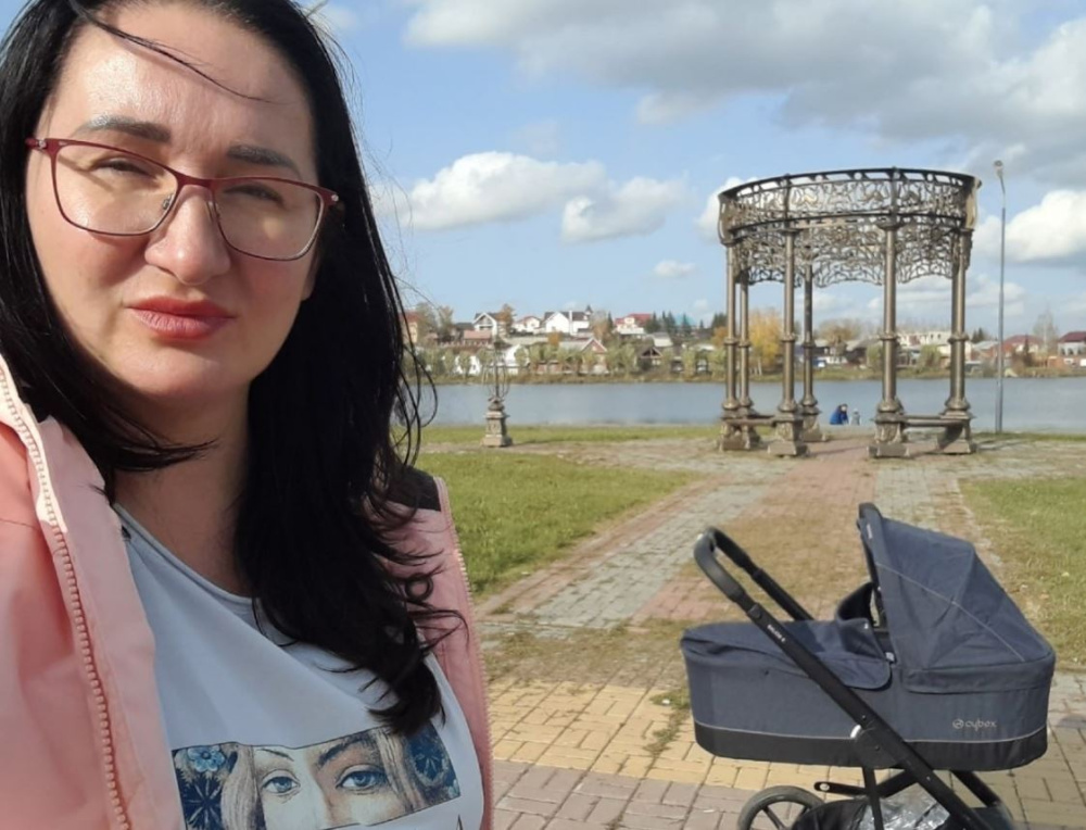 Свердловский экс-депутат предложила белгородцам эвакуироваться в её квартиру  | Уральский экс-депутат предложила белгородцам заселиться в ее квартиру 