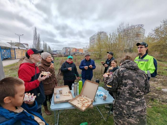 "Здесь живет бомж": KU66 рассказал, как прошел второй субботник от редакции  | KU66 рассказал, как прошел второй субботник от редакции 