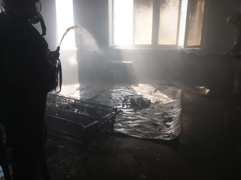 Накануне в Каменске-Уральском горел частный двухэтажный жилой дом