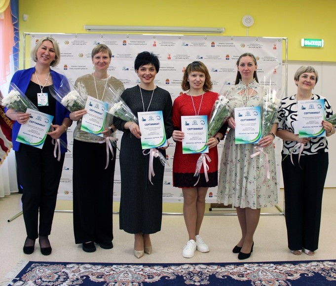 «Воспитатель года»: Каменск-Уральский выбирает лучшего педагога | В Каменске-Уральском прошел муниципальный этап конкурса «Воспитатель года»