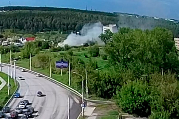 В Каменске-Уральском сгорел гараж