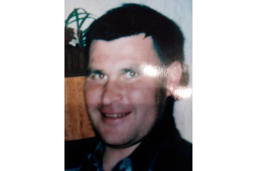 В Каменске-Уральском разыскивают сорокалетнего мужчину: две недели назад он ушел из городской больницы и до сих пор о нем ничего неизвестно