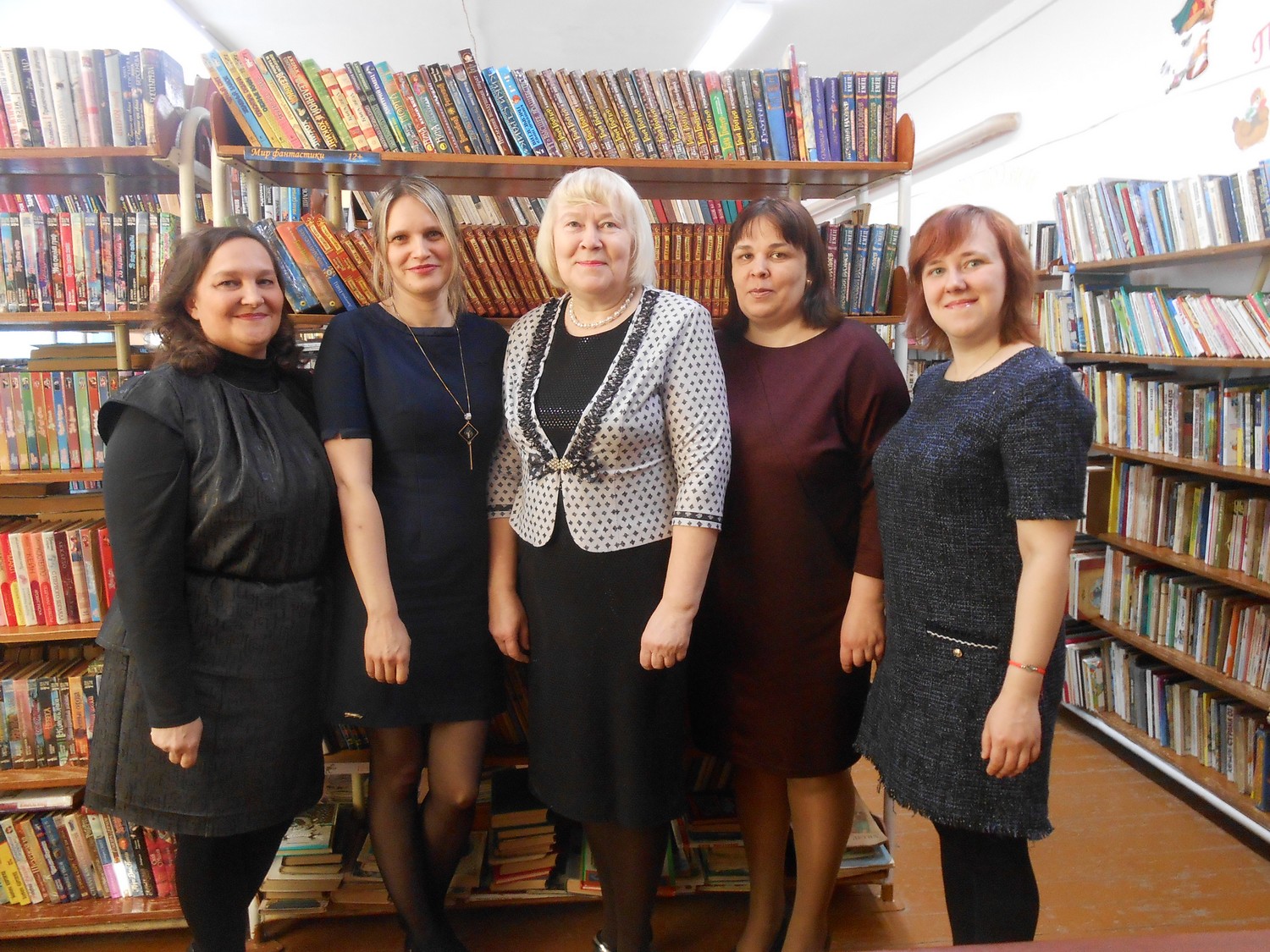 Оказались вне конкуренции: библиотекари из Каменска-Уральского получили премию губернатора за проект о поселке Чкалова