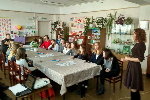 День молодого избирателя отметили в библиотеке в Каменске-Уральском: школьникам рассказали о выборах губернатора. Что сказал депутат Чебурин