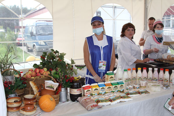 В День России в городе пройдет выставка «Выбираем наше, Каменское» — участники смогут выиграть крутой ноутбук и оценить шедевры из дерева