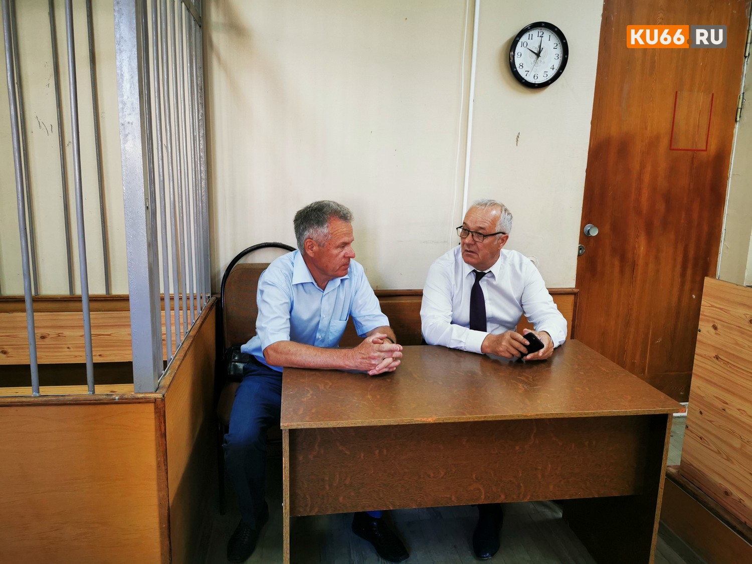 «Это же была неклассическая форма коррупции». Адвокат экс-мэра Каменска заявил, что обжалует приговор. В колонию Астахов пока не поедет «Это же была неклассическая форма коррупции». Адвокат экс-мэра Каменска заявил, что обжалует приговор. В колонию Астахов пока не поедет