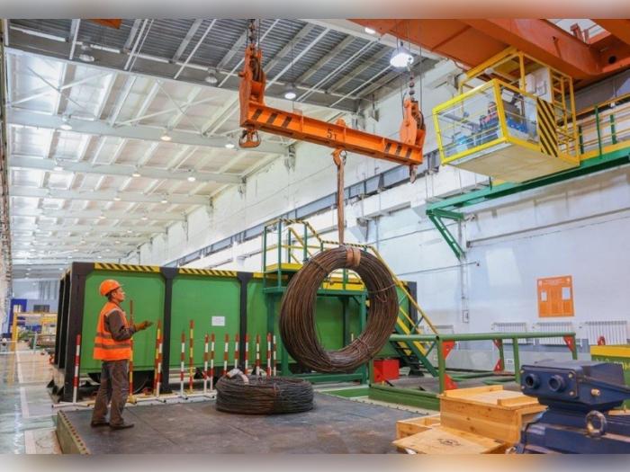 Сразу после выпуска — в цех: СинТЗ забрал лучших студентов прямо с экзамена | СинТЗ и колледжи Каменска-Уральского усиливают сотрудничество: на завод уже пришли новые кадры