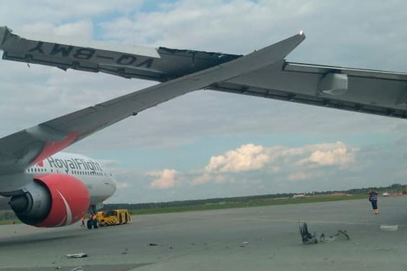 Самолеты столкнулись в московском аэропорту. ФОТО