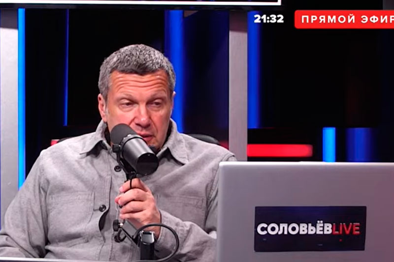 Соловьев назвал причину провокации солдата на параде Победы