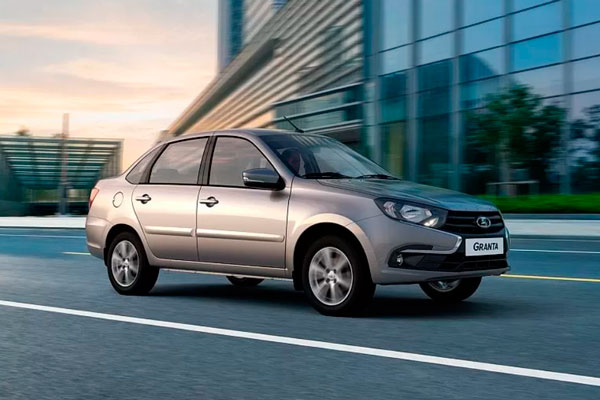 АвтоВАЗ готовит к выпуску упрощенные Lada