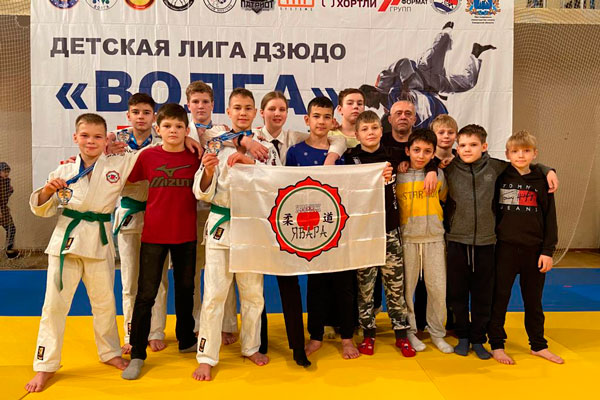 Юные каменские дзюдоисты, ставшие единственными от Свердловской области, на самарском татами показали «класс» в напряженной борьбе