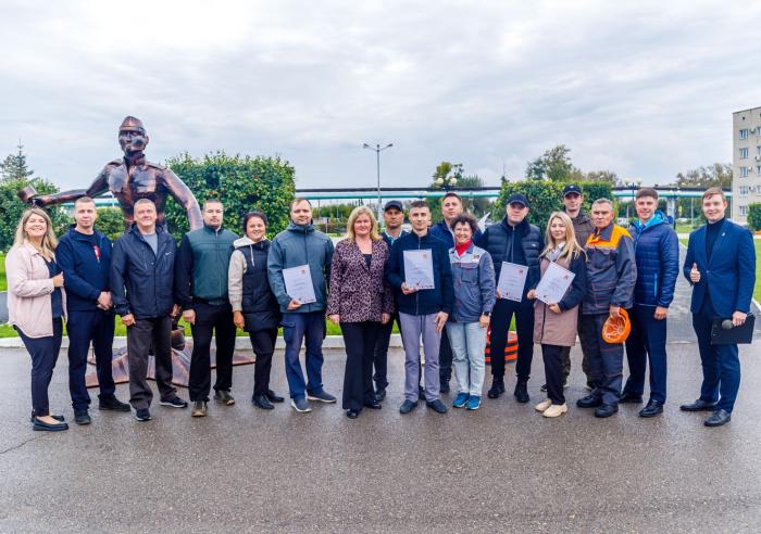 На СинТЗ подвели итоги конкурса парковых изделий, посвященного 80-летию Победы | На СинТЗ определили победителей традиционного конкурса парковых изделий из металла