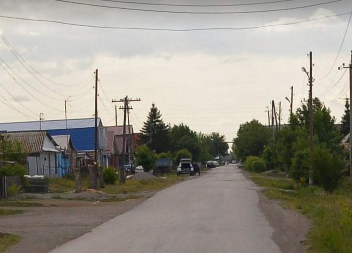 «Денег в бюджете пока нет»: жители аварийного дома в Каменске-Уральском ждут обещанных выплат за квартиры | Жители аварийного дома в Каменске-Уральском ждут обещанных выплат за квартиры