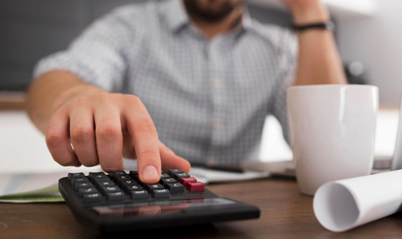 В Екатеринбурге бизнес массово закрывается: спрос падает, налоги растут | В Екатеринбурге предприниматели закрывают бизнес