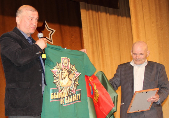 «Самое важное — бойцовский дух». На юбилей военно-спортивного клуба «Граница» в Каменске-Уральском собрались выпускники разных лет