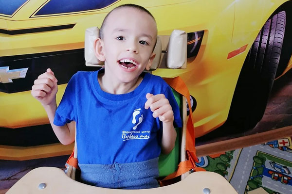 Театралы Каменска – на помощь Елисею