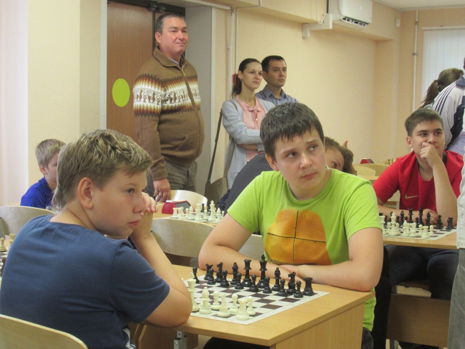 Знаковое событие: четыре млн руб. вложил Каменск в модернизацию шахматно-шашечного клуба «Космос», открытого на днях. И это не предел!