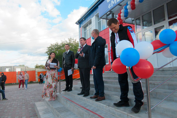 УАЗ отметил свою очередную годовщину мероприятием под открытым небом на станции «Металлист», которую пять лет назад начал благоустраивать