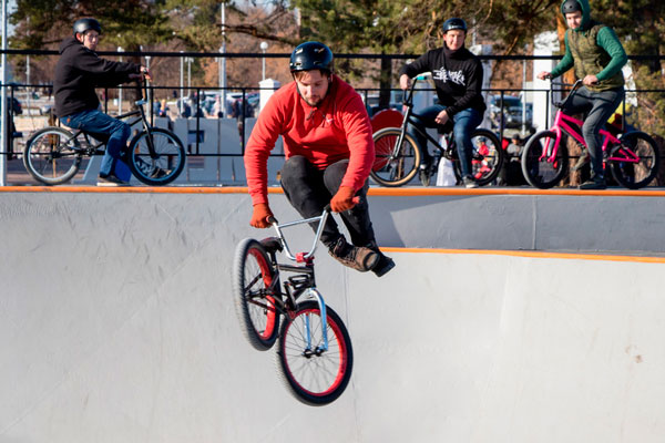 Байкеры, самокатчики и стритболисты встречаются в субботу в Каменске в рамках фестиваля «Экстриму – да, экстремизму – нет!» Что это будет?