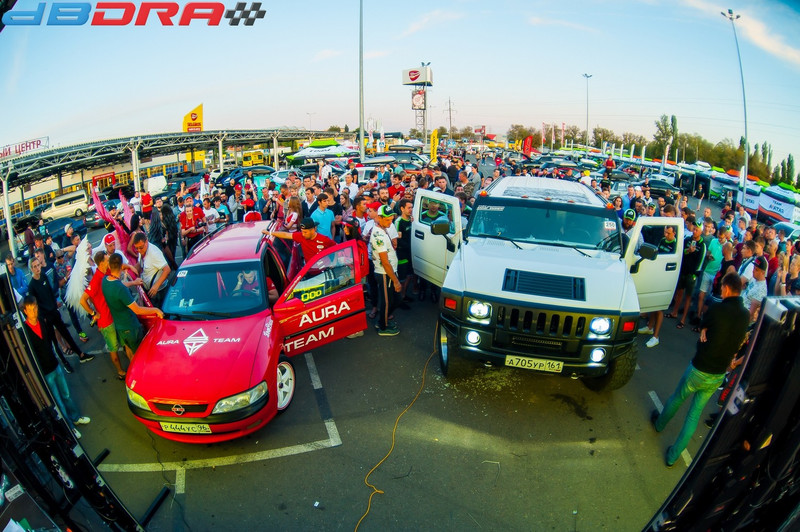 Парень из Каменска-Уральского, который не привык тихо слушать музыку, вернулся из Ростова-на-Дону победителем Чемпионата России по автозвуку Парень из Каменска-Уральского, который не привык тихо слушать музыку, вернулся из Ростова-на-Дону победителем Чемпионата России по автозвуку