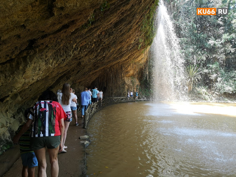 Летом 2022 года россияне тратили на отдых в среднем 38 тысяч рублей на человека