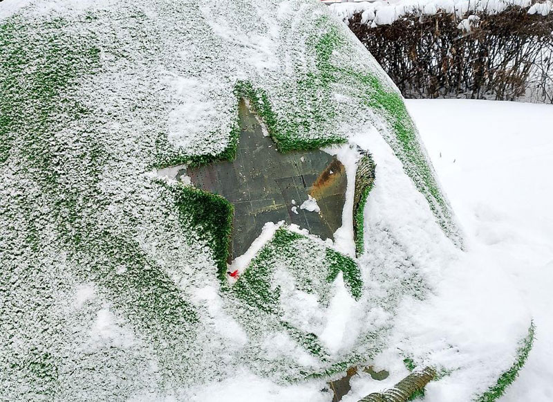 В Каменске-Уральском возле Вечного огня произошёл акт вандализма | Акт вандализма зафиксирован у Вечного огня в Каменске-Уральском