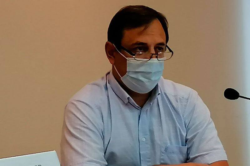 Сначала в поликлиниках начнут приемы терапевт, лор, офтальмолог, хирург, другие узкие специалисты - по направлению участкового врача