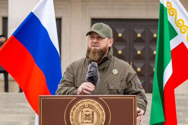 Кадыров выступил за введение военного положения в России