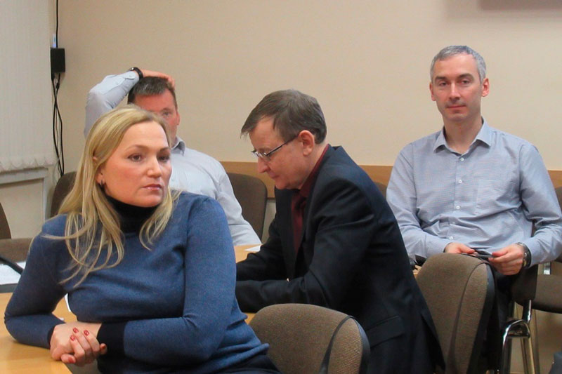 Чиновники взяли под козырек после предписаний прокуратуры и судебных решений и решают, какие дороги чинить в Каменске-Уральском в 2020 году