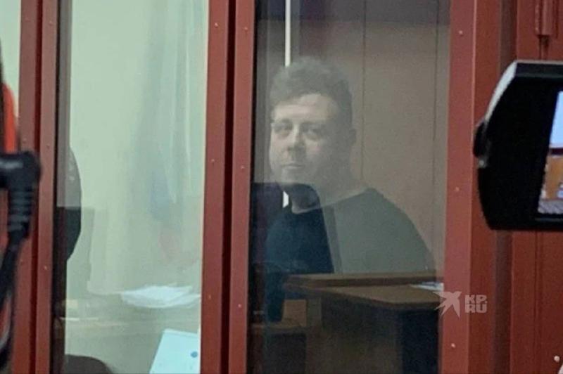 Учитель балалайки из Екатеринбурга душил учеников пакетом: что он рассказал в суде | В Екатеринбурге учитель балалайки душил учеников пакетом