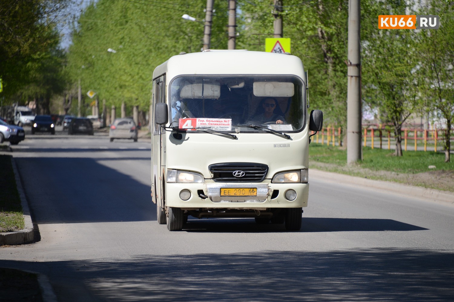 В Каменске-Уральском следователи начали проверку по инциденту в автобусе, где пострадала семилетняя девочка и другие пассажиры