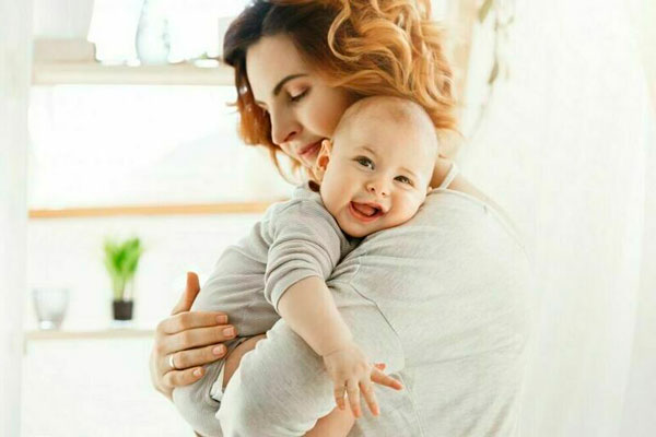 10 пар близнецов и 9 роды: необычная статистика рождаемости в Свердловской области | В Свердловской области за неделю родились 678 детей, включая 10 пар близнецов