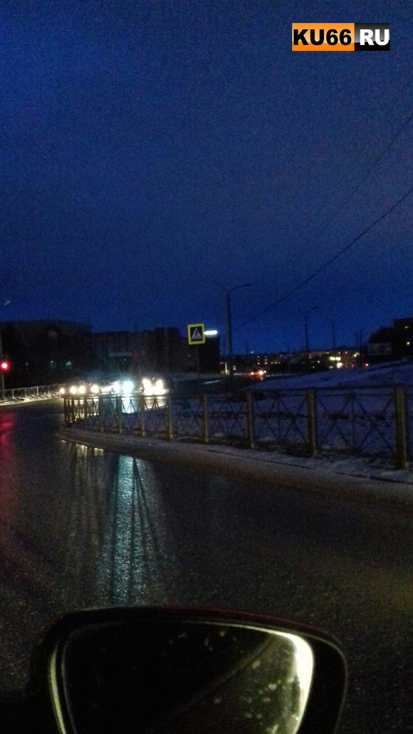 Жителям Каменска-Уральского пришлось идти на президентские выборы в потемках. «Даже на часовне не было подсветки»