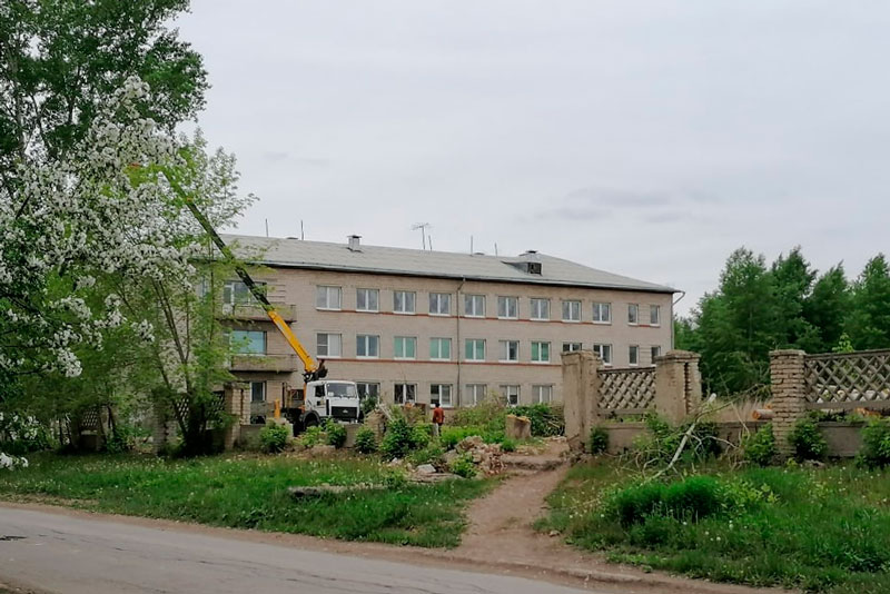 На месте бывшей больницы № 6 Каменска-Уральского начинается возведение очередного многоквартирного дома
