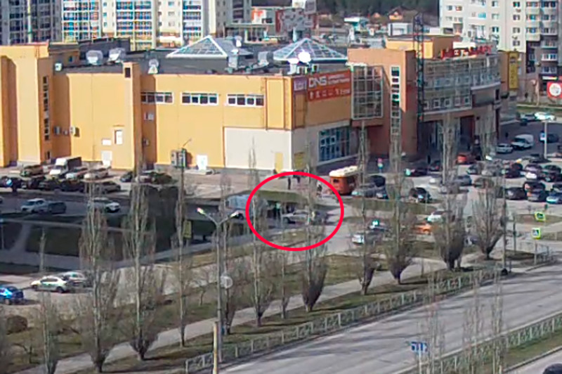 Переходил там, где не положено: женщина за рулем Volkswagen Touareg сбила пенсионера на ул. Суворова в Каменске-Уральском. Мужчина цел!