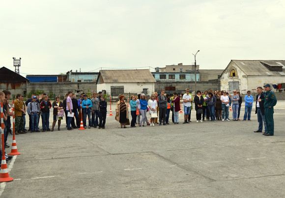 Зажигательный флешмоб, вокальный номер и этапы пожаротушения: в техникуме в Каменске-Уральском прошел День защиты детей Зажигательный флешмоб, вокальный номер и этапы пожаротушения: в техникуме в Каменске-Уральском прошел День защиты детей