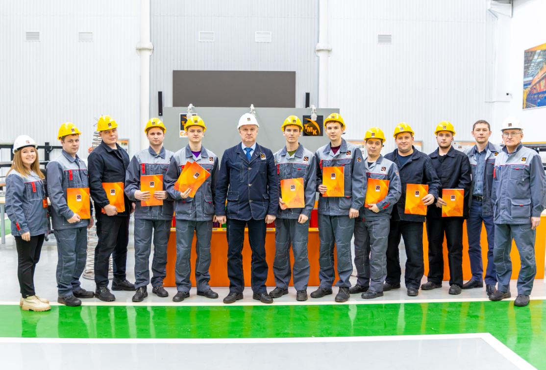 СинТЗ – определили лучших вальцовщиков стана горячего проката труб