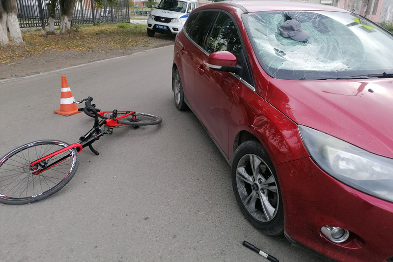 В Каменске-Уральском снова травмы получил велосипедист