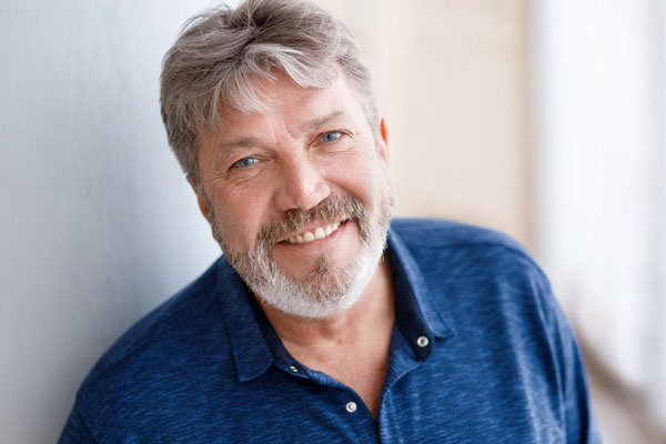 Заслуженный артист России Валерий Смирнов теперь в составе Драмы Номер Три Каменска