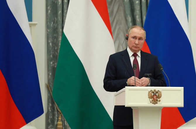 Путин заявил, что однополярный мир изжил себя