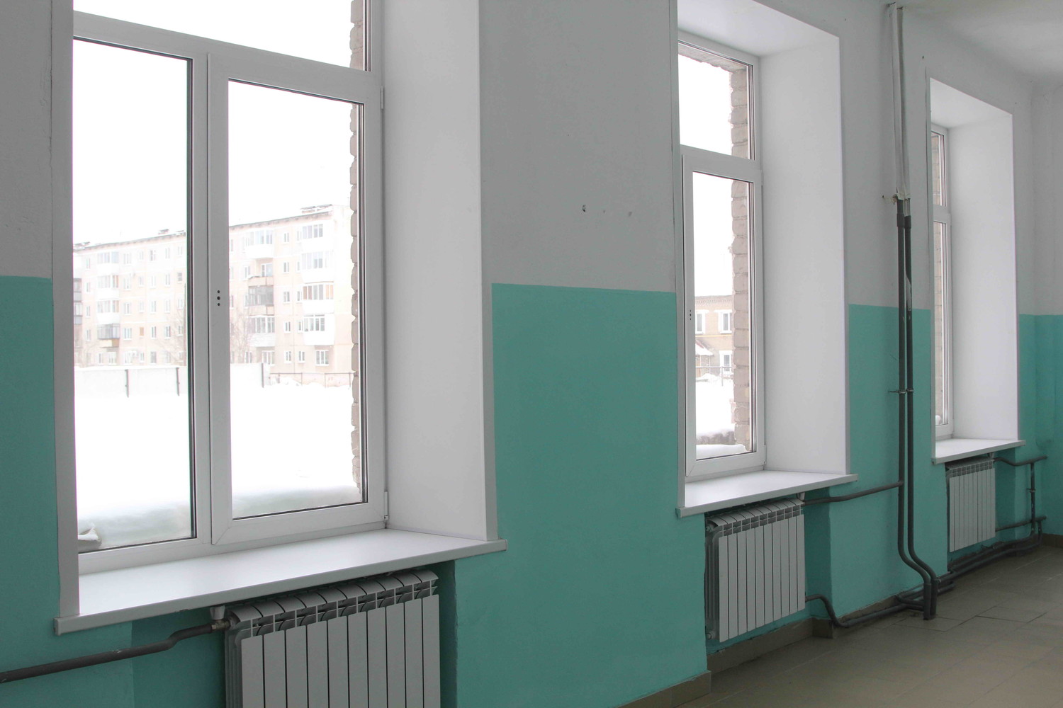 «Все получилось». В школе в пос. Чкалова Каменска-Уральского завершили масштабный капремонт — здесь теперь комфортно и работать, и учиться