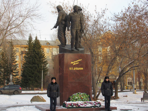 «Простой парень, отец солдатам…» В Каменске-Уральском почтили память первого начальника Генштаба России Виктора Дубынина