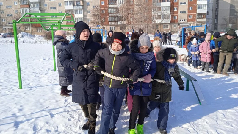 Богатырские бои вместо ледового побоища. В Каменске отметили 800-летие князя Александра Невского, несмотря на лютый мороз