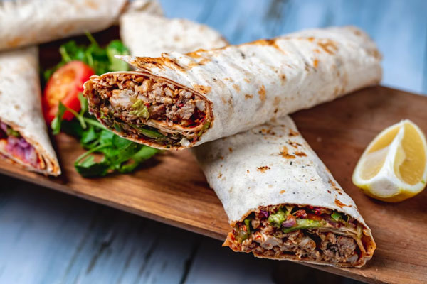 В Госдуме предложили создать стандарты для шаурмы