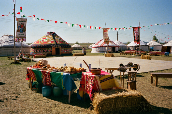 10 тысяч гостей и десятки мероприятий: Денис Паслер утвердил проведение регионального Сабантуя-2025 | Денис Паслер утвердил проведение регионального Сабантуя-2025 в Сысертском округе