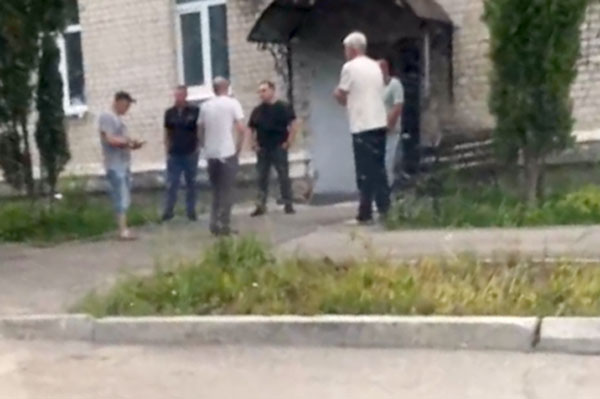 "Они трогают перила". Каменские бизнесмены решили закрыть кабинет экспресс-тестирования на ВИЧ