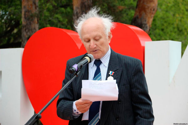 «Коварный коронавирус догнал поэта». В пятницу простятся с ленинградцем, который только в Каменске-Уральском состоялся как писатель