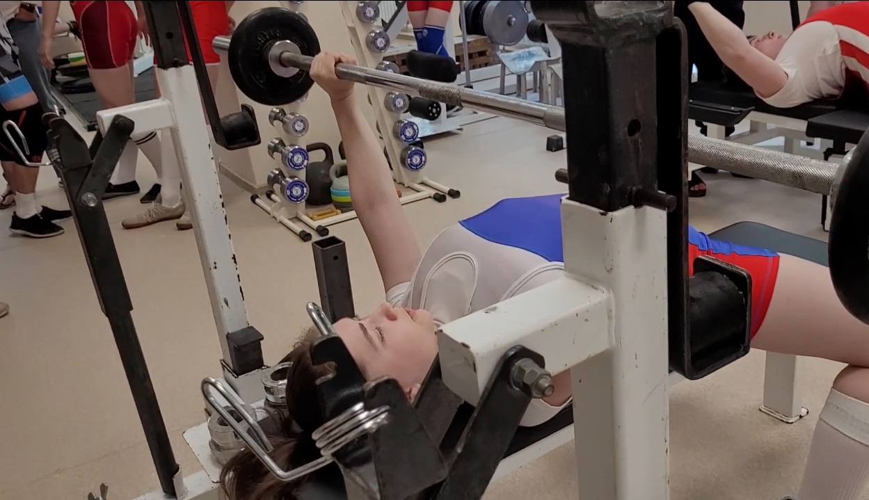 В Каменске-Уральском завершили реконструкцию спортклуба «Ровесник»