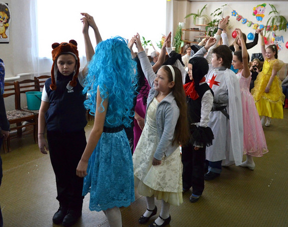 В одной из библиотек Каменска-Уральского состоится «Книжный бал». За лучший карнавальный костюм сулят титул короля и королевы